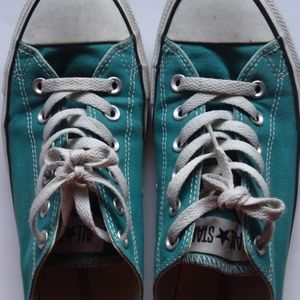 Converse Chuck Taylor All Star Shoes: Size 8/10